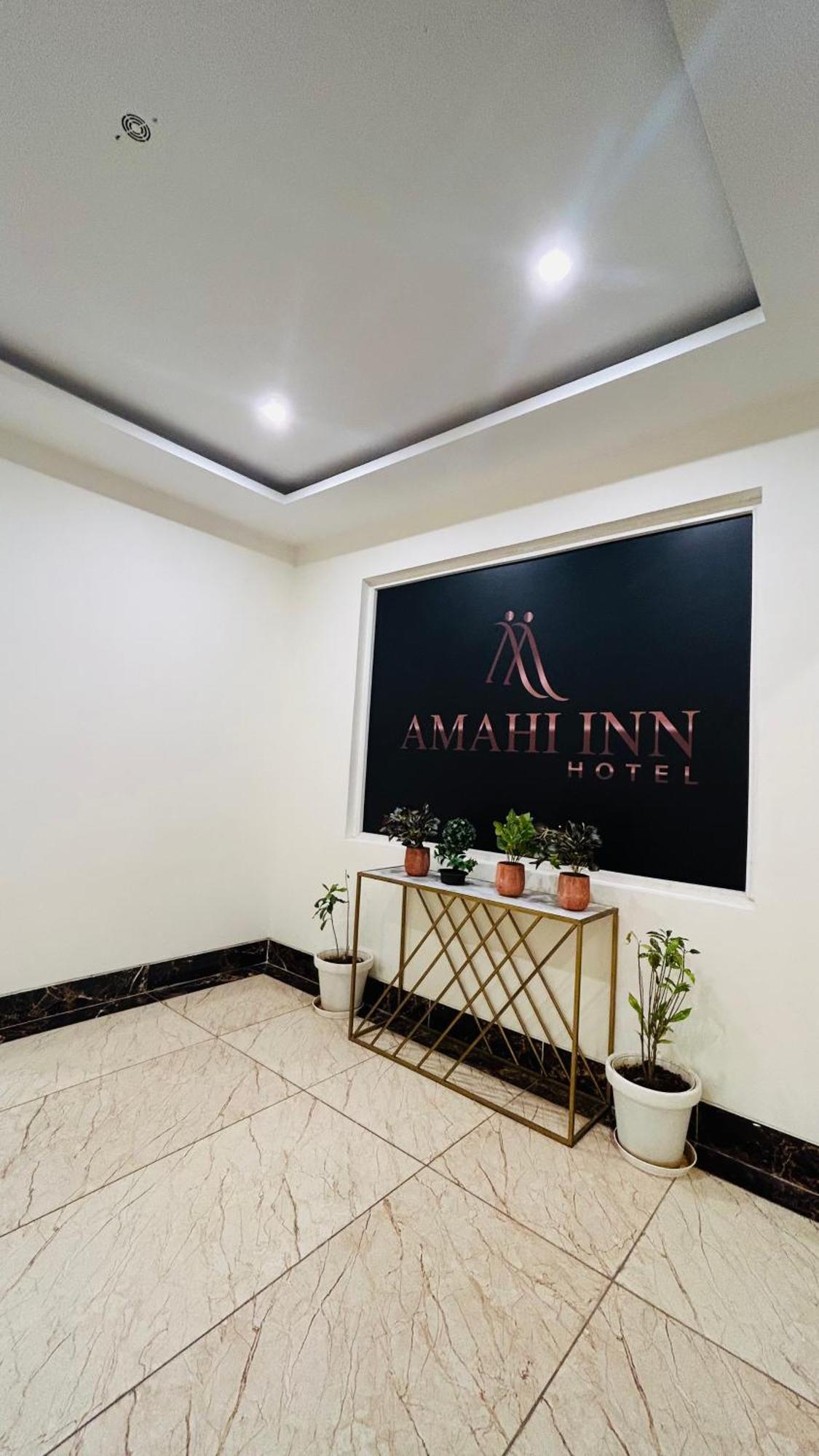 Amahi Inn Γκουργκάον Εξωτερικό φωτογραφία