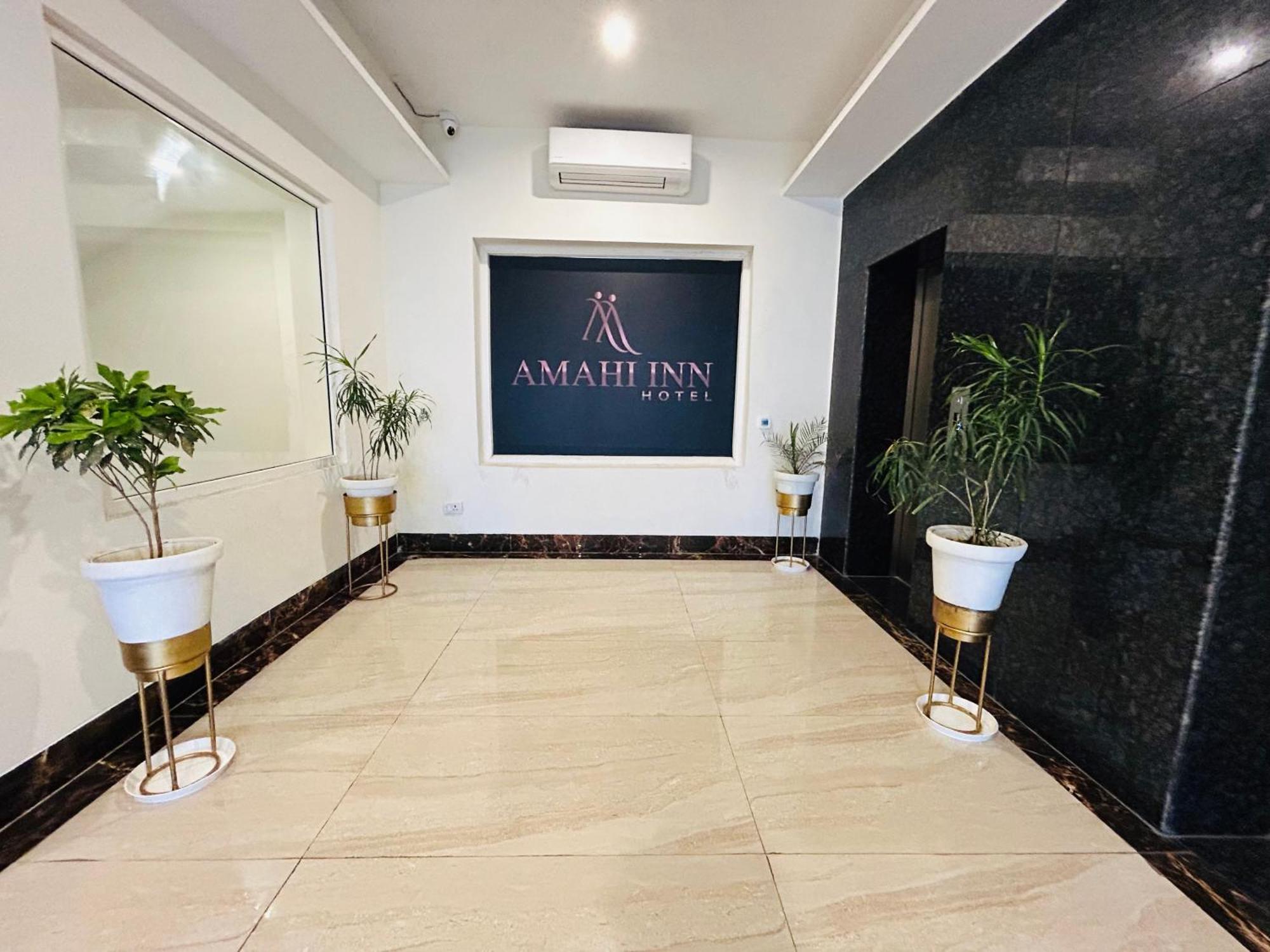 Amahi Inn Γκουργκάον Εξωτερικό φωτογραφία